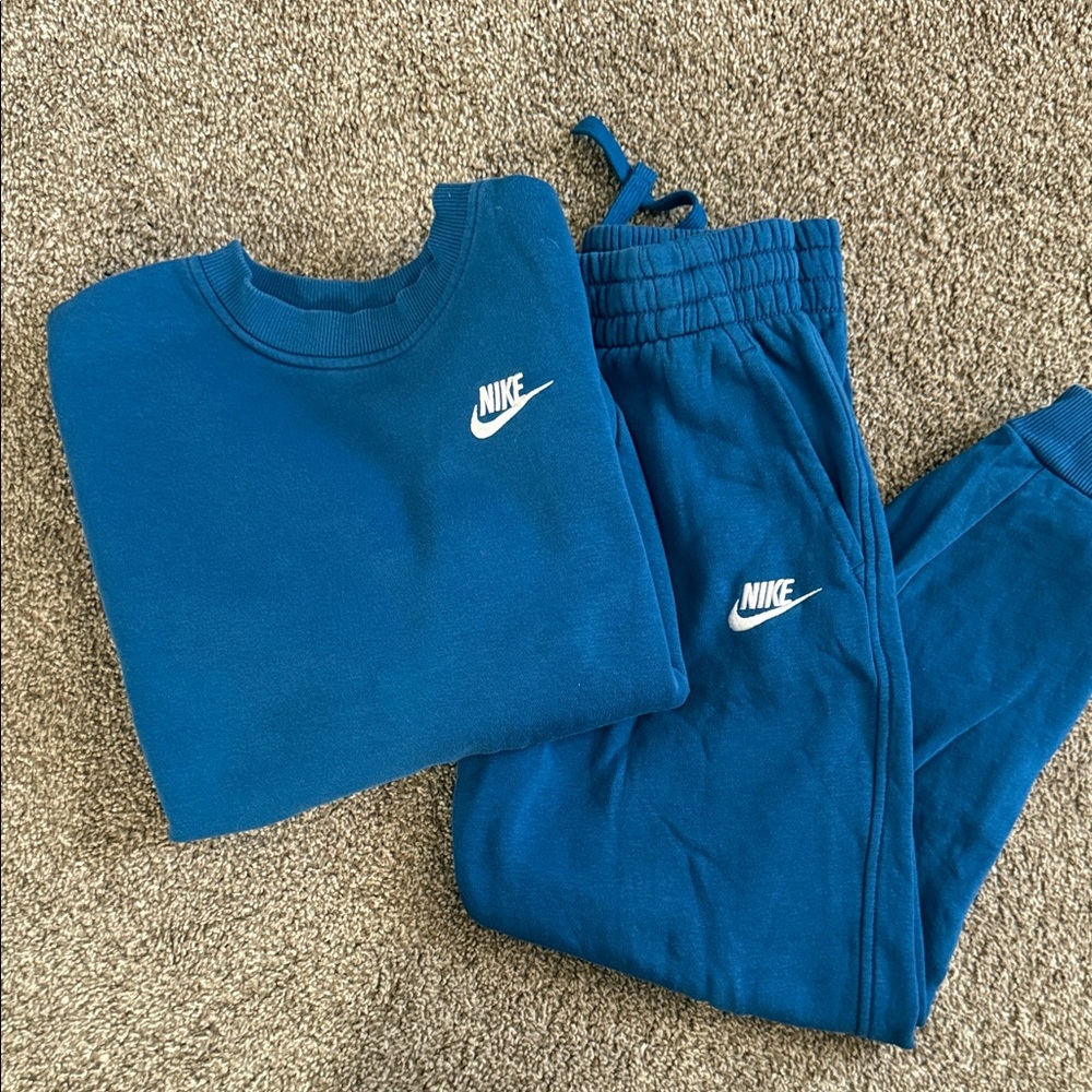 Nike Kids Royal Blue Joggers & matching Crewneck